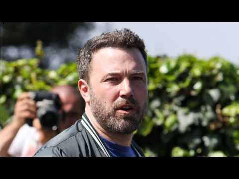 VIDEO : Ben Affleck Takes Sam to Disneyland for a Day of Father-Son Bonding