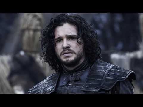 VIDEO : Kit Harington Doesn't Know How 