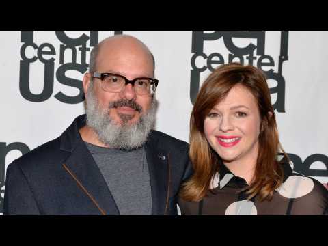 VIDEO : Amber Tamblyn and David Cross Post Pictures Of Their Daughter