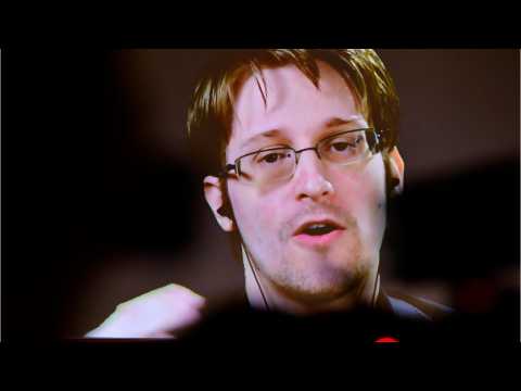 VIDEO : Oliver Stone Says Edward Snowden Was Amazed By His Film