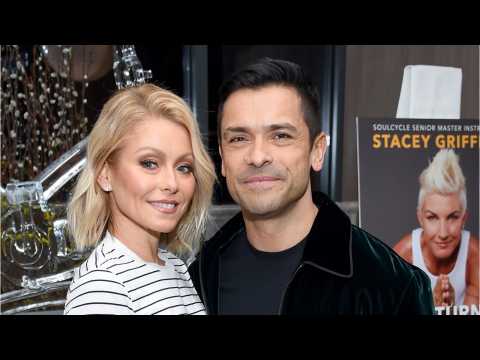 VIDEO : Kelly Ripa Wishes Her Hubby Mark Consuelos A Happy B-day!