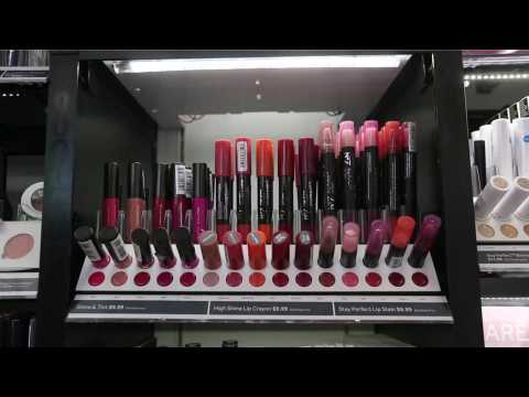 VIDEO : The Kylie Cosmetics Pink Bundles