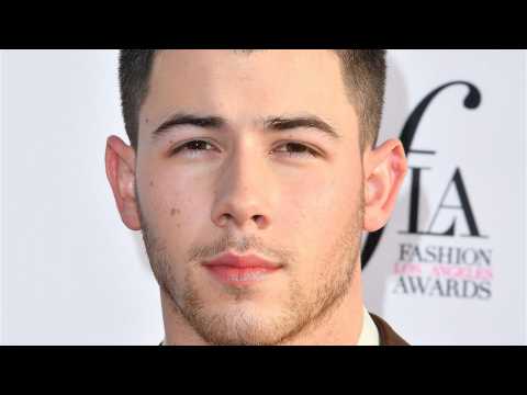 VIDEO : Nick Jonas Karaoke Could Land A Hot Date With Singer