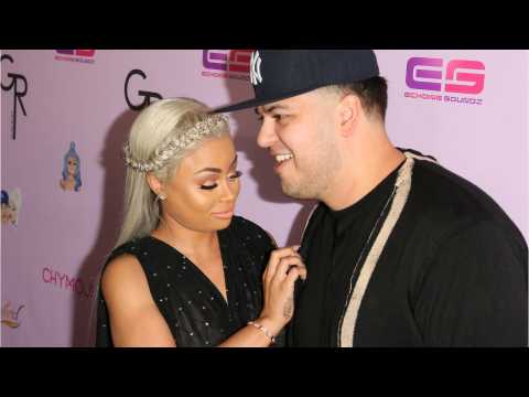 VIDEO : Is Rob Kardashian Unable To Quit Blac Chyna?