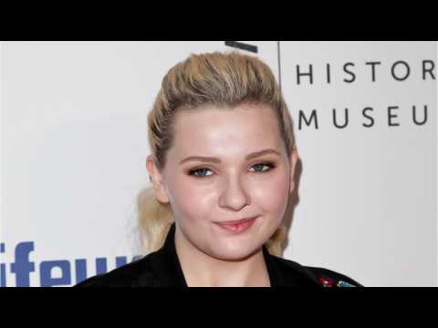 VIDEO : Abigail Breslin Didn't Report Her Sexual Assault. Here's Why.