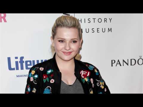 VIDEO : Abigail Breslin Discusses Why She Never Reported Her Rape