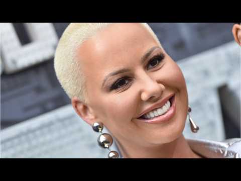 VIDEO : Amber Rose Ends Rumors About Dating French Montana