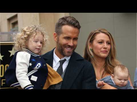 VIDEO : Ryan Reynolds Played This Song While Blake Lively Gave Birth