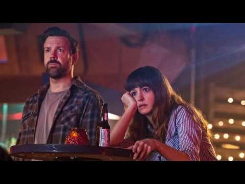 VIDEO : Anne Hathaway Is Great In 'Colossal