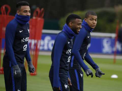VIDEO : Le bizutage amusant des nouveaux membres de l'quipe de France de football
