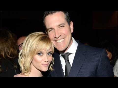 VIDEO : Reese Witherspoon Posts Heartfelt Instagram on her Sixth Anniversary