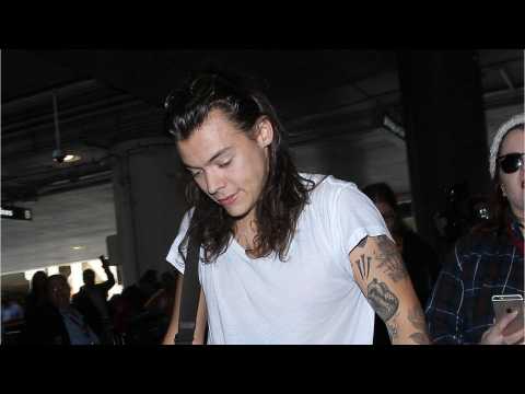VIDEO : When Is Harry Styles Releasing His First Solo Single?