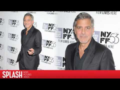 VIDEO : Does George Clooney Have Dance Moves?