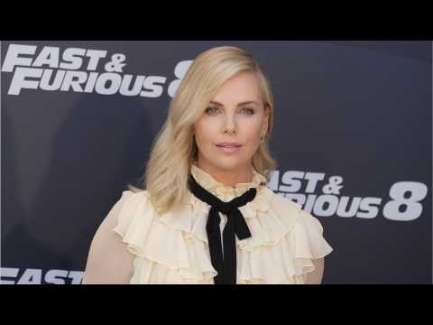 VIDEO : How Does Having Kids Help Charlize Theron's OCD?