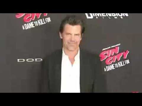 VIDEO : Josh Brolin Cast As Cable In Deadpool 2