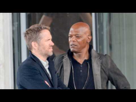 VIDEO : Ryan Reynolds And Samuel L Jackson Star In Crass Movie