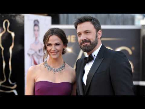 VIDEO : Jennifer Garner and Ben Affleck Officially File for Divorce