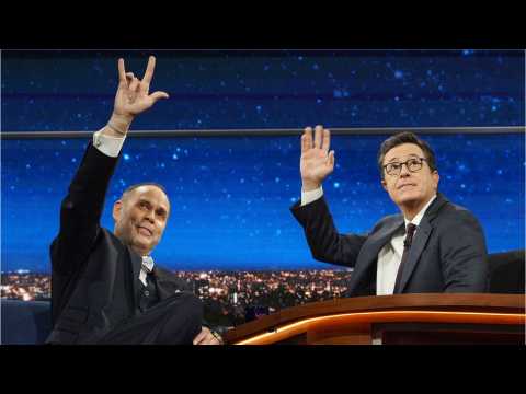 VIDEO : Stephen Colbert To Write New Book