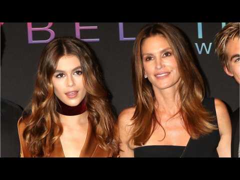 VIDEO : Cindy Crawford and Daughter 