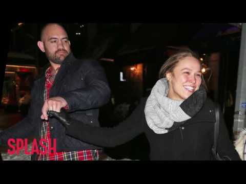 VIDEO : Ronda Rousey is Engaged to Travis Browne