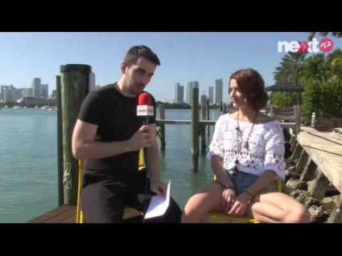 VIDEO : Luna en intervie  Miami
