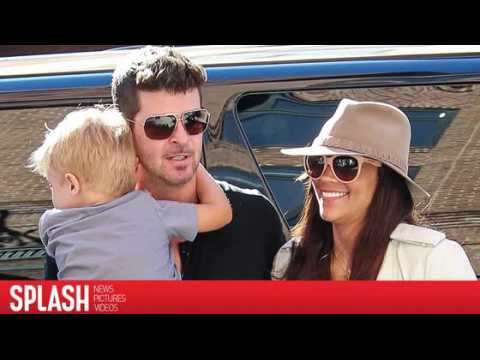 VIDEO : Robin Thicke and Paula Patton Close In on Child Custody Deal