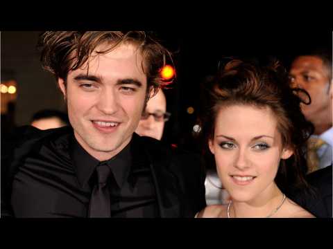 VIDEO : Kristen Stewart Opens Up About Dating Robert Pattinson