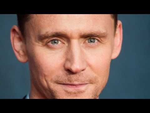 VIDEO : For Tom Hiddleston, Discussing Taylor Swift Is A No-Go Area