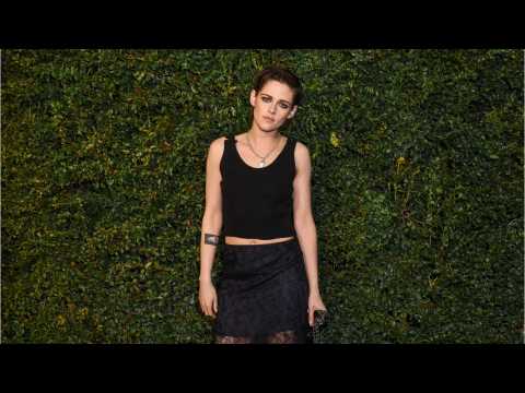 VIDEO : Kristen Stewart Is Proud To Come Out As Gay