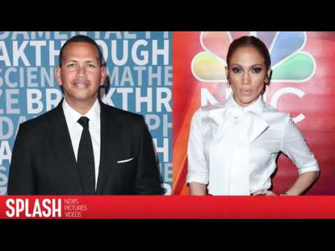 VIDEO : Alex Rodriguez confirme qu'il sort avec Jennifer Lopez