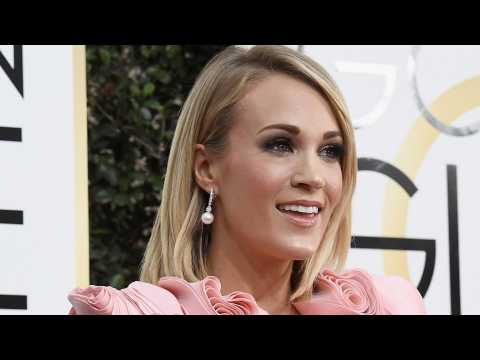 VIDEO : Carrie Underwood Shares Workout Secrets