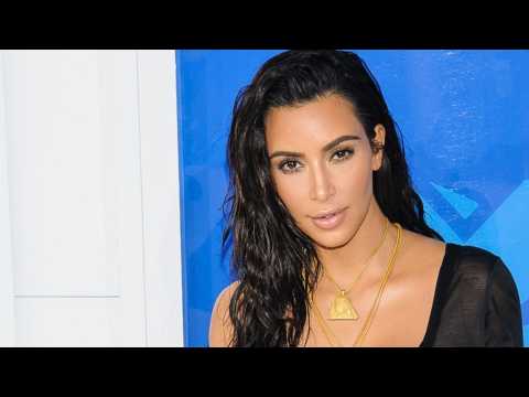VIDEO : Kim Kardashian Denies Attack After Fashion Awards