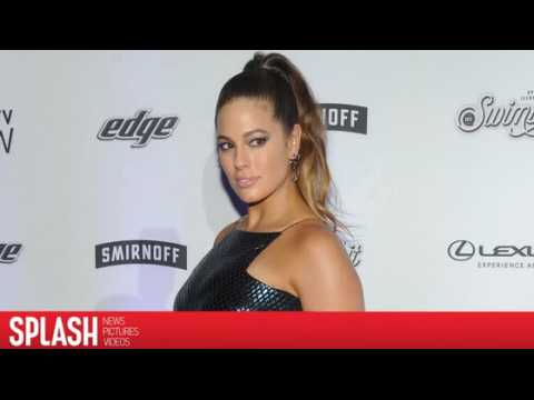 VIDEO : Ashley Graham Sometimes Believes She's the 'Fattest Woman Alive'