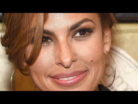 VIDEO : Eva Mendes Back In The Spotlight Of Sunny Miami