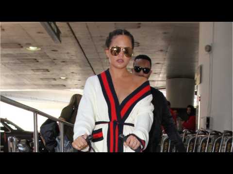 VIDEO : If You Want Chrissy Teigen's Airport Outfit, You'll Need $13,500