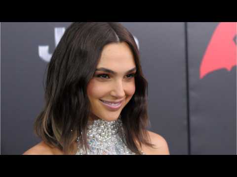 VIDEO : Gal Gadot Is Now On Double Mom Duty