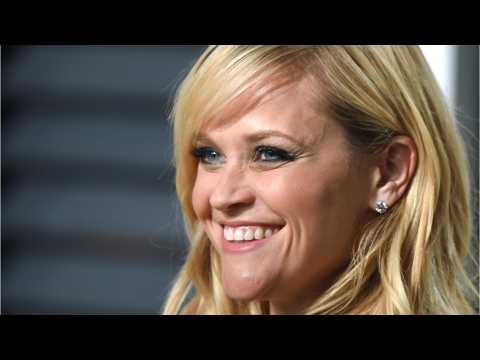 VIDEO : Reese Witherspoon Is The Best Advertisement For Draper James