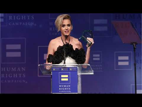 VIDEO : Katy Perry Confesses She 'Did More' Than Her Hit Song 'I Kissed a Girl'