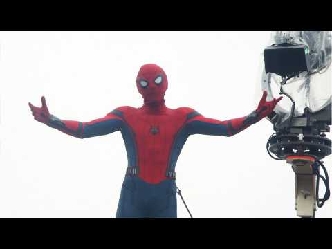 VIDEO : Tom Holland: I Didn't Get Advice From Previous Spider-Men