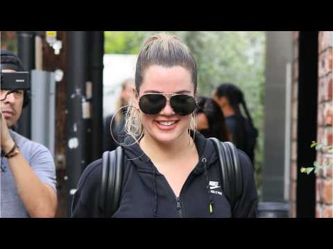 VIDEO : Khloe Kardashian Doesn't Want To Be The Failing Sister