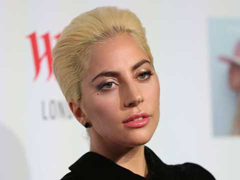 VIDEO : Public Buzz : Quand Lady Gaga participe  un concours de drag-queens