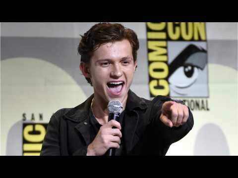 VIDEO : Tom Holland Confident Fans Will ?Fall In Love? With His Spider-Man