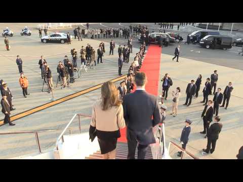 VIDEO : Los Reyes Felipe VI y Letizia llegan a Japn