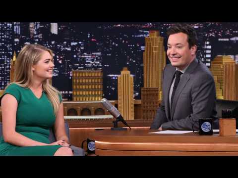 VIDEO : Jimmy Fallon Has Dance Battle With Kate Upton