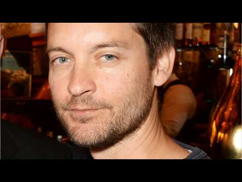 VIDEO : Tobey Maguire Will Soon Have His Directorial Debut