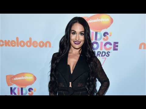 VIDEO : What Does Nikki Bella Want Her Wedding Dress To Look Like?