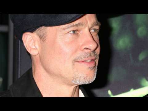 VIDEO : Brad Pitt Makes Rare Hollywood Appearance