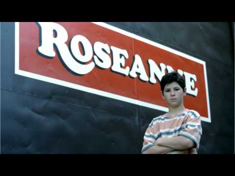 VIDEO : Sara Gilbert And John Goodman Have Roseanne Reunion On The Talk