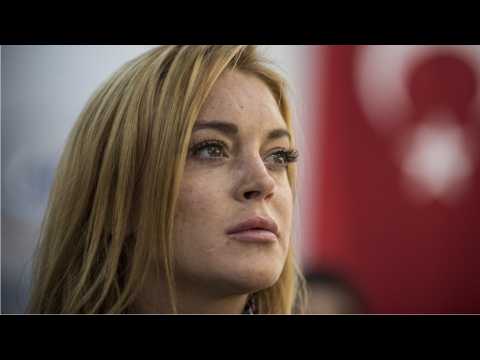VIDEO : Lindsay Lohan May Create Islam-inspired Fashion Line