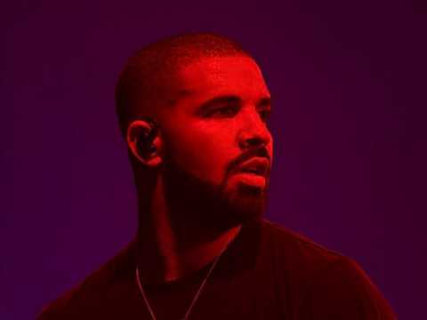 VIDEO : Drake : La rappeur dbarque pour mettre le feu  Paris